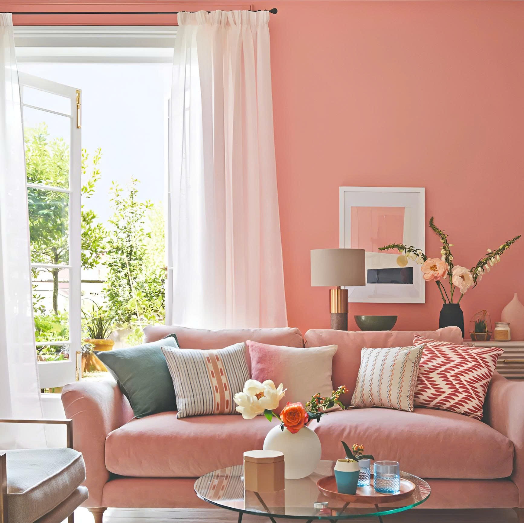 Bí quyết giúp rèm cửa phòng khách trông sang trọng dù ngân sách hạn chế