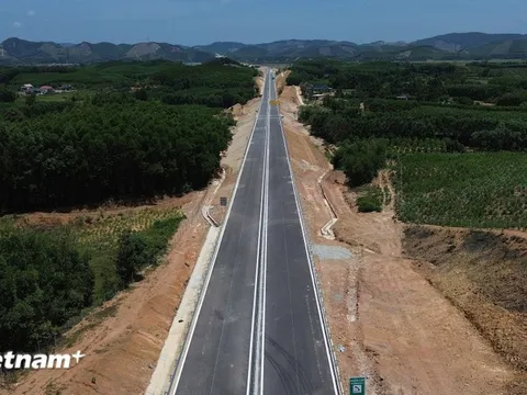 Bộ trưởng Xây dựng Trần Hồng Minh: Hạ tầng đi trước, tạo thế, lực cho phát triển