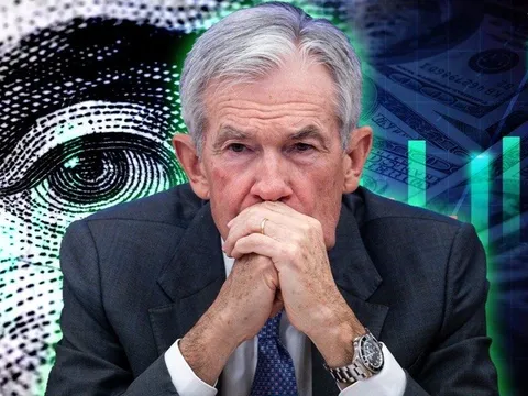 Fed hạ lãi suất, Phố Wall bật tăng, vàng vượt 4.200 USD/ounce