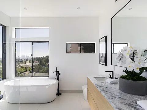 Làm thế nào để phòng tắm luôn sạch sẽ mà không tốn nhiều công sức?